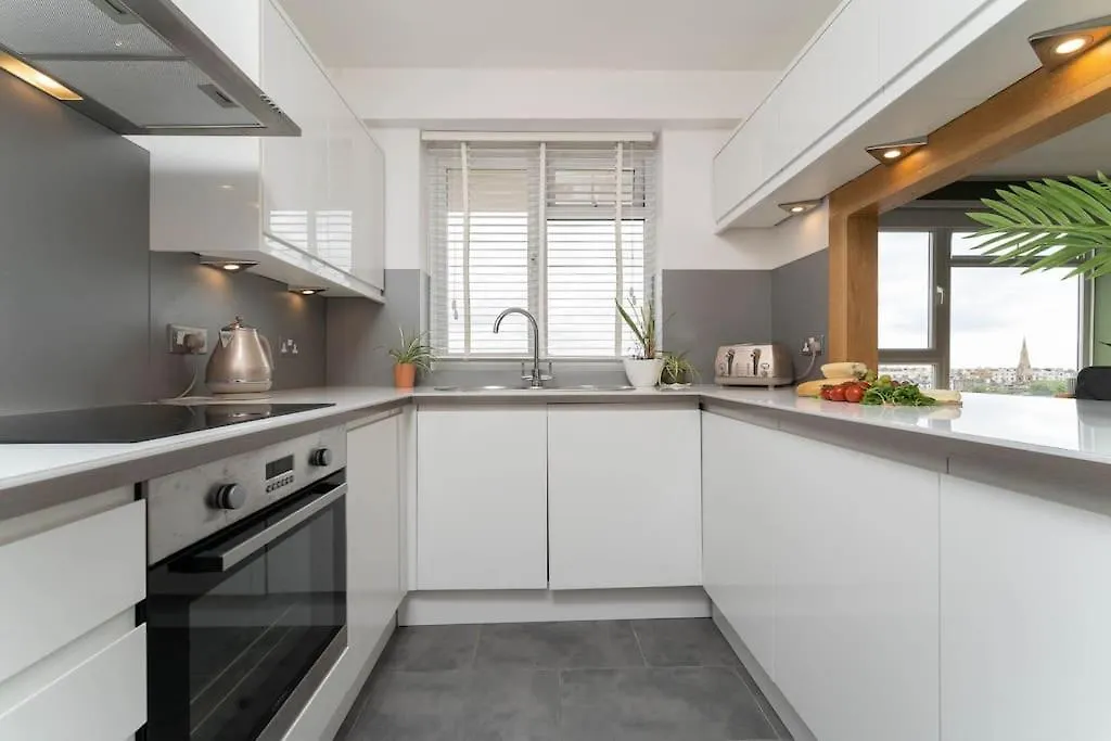 Lovely Apartment With Spectacular Views & Free Parking 브라이턴 영국