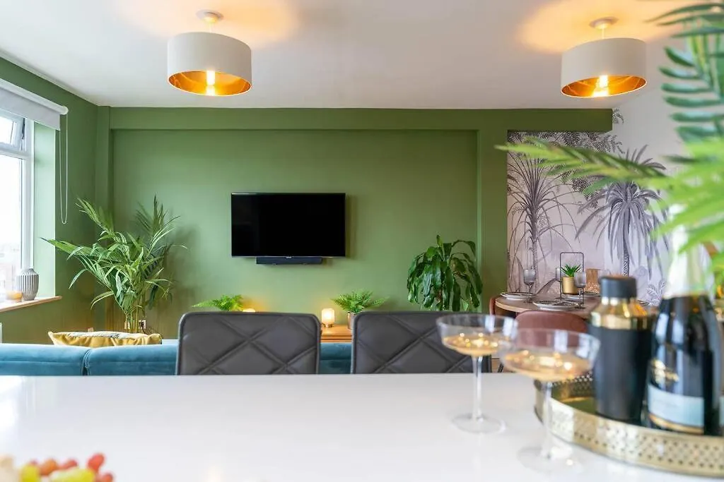 Lovely Apartment With Spectacular Views & Free Parking 브라이턴